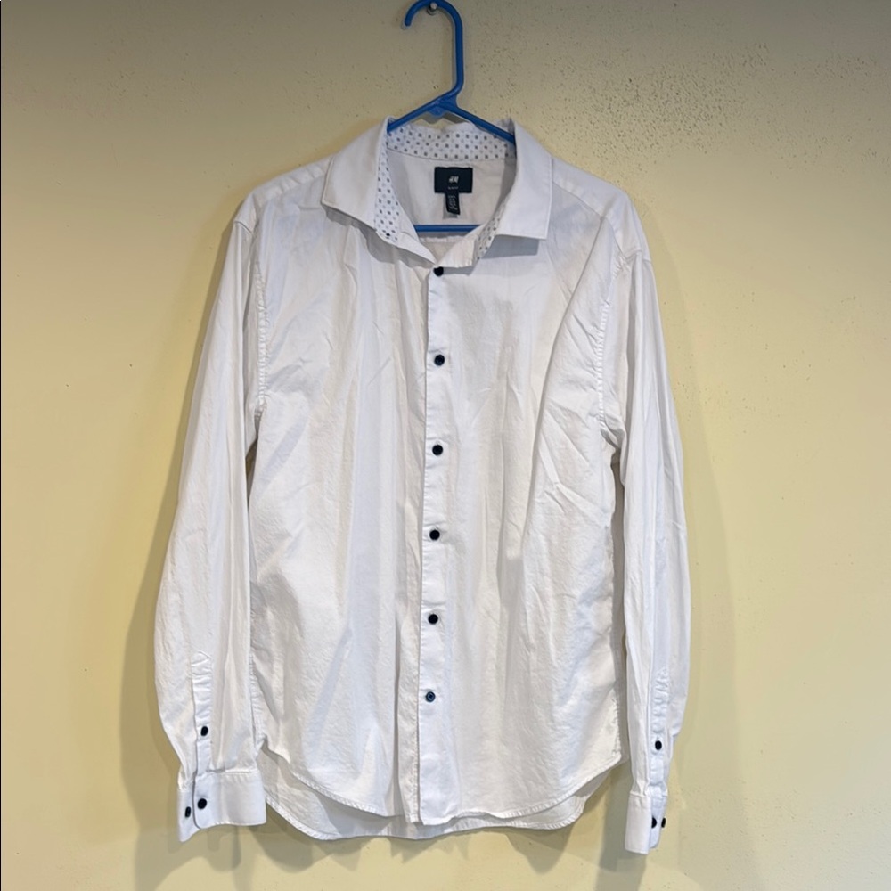 H&M White Casual Button Down Shirt